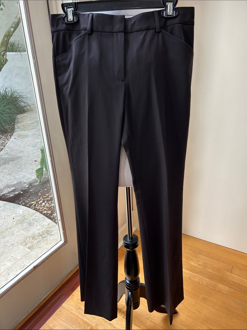 Elie Tahari Black Tailored Straight-Leg Trousers